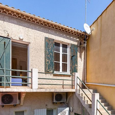 Soleil En Ville - Coeur De Ville, Climatisatise Et Au Calme Plein Sud A 300 M Du Port Vieux La Ciotat Oda fotoğraf